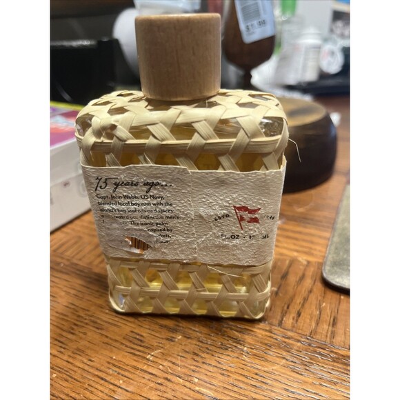 St. John Bay Rum Aftershave and Cologne | Made with 4 Fl Oz (Pack of 1) - Picture 3 of 6